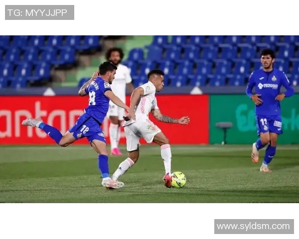 马里亚诺职业生涯辉煌历程与进球瞬间全景解读 马里亚诺职业生涯辉煌历程与进球瞬间全景解读